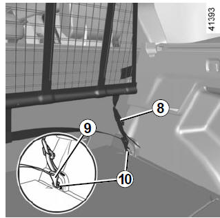 Montaż siatki za tylnymi siedzeniami